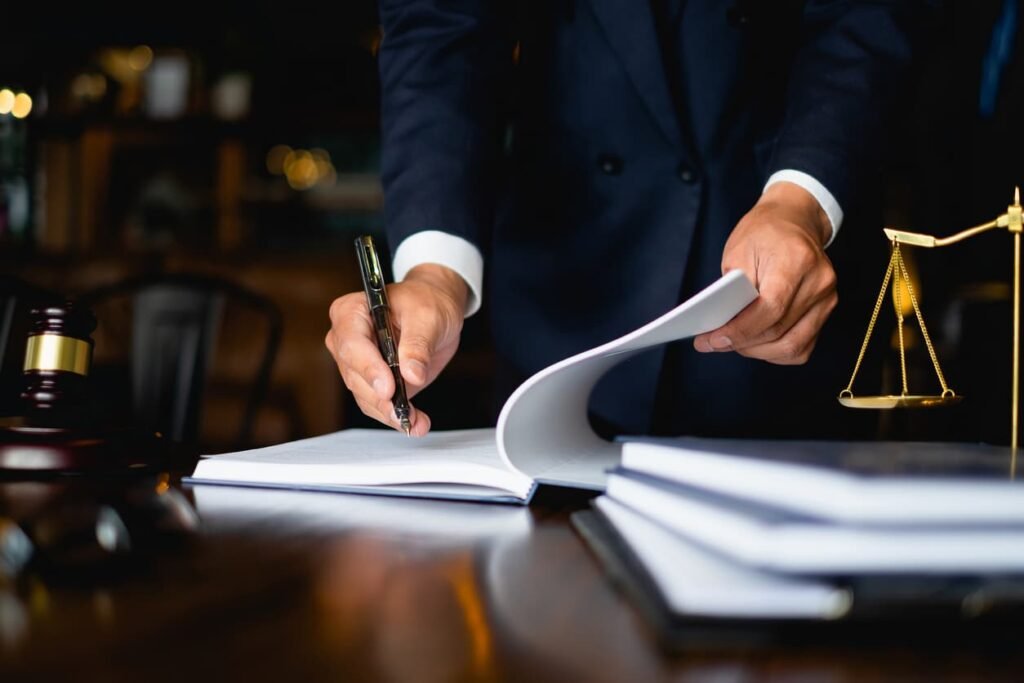 What-Types-of-Lawyers-Are-the-Highest-Paid