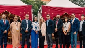 مجموعة من المسؤولين والضيوف في حفل افتتاح أيام المغرب في ميامي