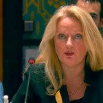 Sesión del Consejo de Seguridad con representante del Reino Unido en el podio